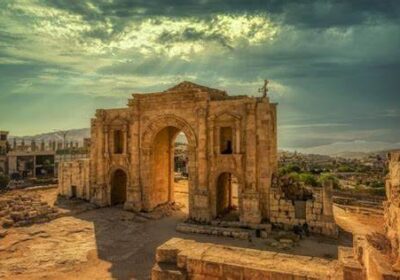Arch ruins near the House of Hearts Jerash in the ancient city of Jerash, Jordan